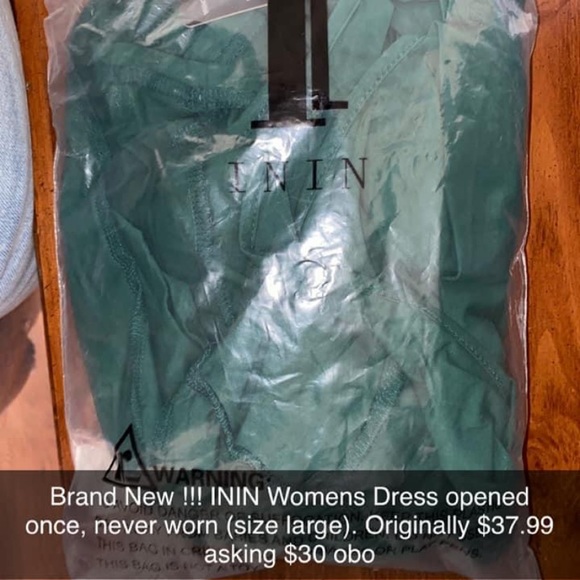 Brand New! women dress opened once never worn. Size (L) original price was 37.99 - Picture 2 of 2